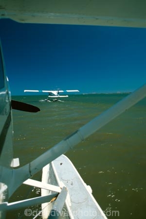 plane;planes;floats;plane;aeroplane;planes;aeroplanes;airplane;airplanes;fly;flying;lakes;aviation;aircraft;aircrafts;flight;flights;pilot;pilots