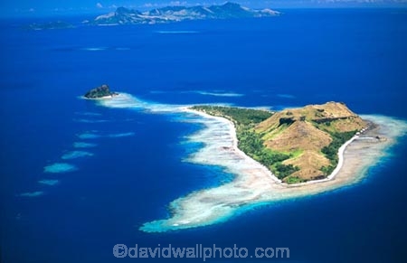 sand;coral;reef;ocean;sea;paradise;pacific;tropical;island;islands;resort;coast;coastine;holiday;vacation;holidays;beach;beaches;travel;tourism;travels;aerial;aerials;archipeligo;archipeligos;blue;oceana;scenic;scenics;seascape;seascapes