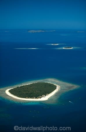sand;coral;reef;ocean;sea;paradise;pacific;tropical;island;islands;resort;coast;coastine;holiday;vacation;holidays;beach;beaches;travel;tourism;travels;aerial;aerials;archipeligo;archipeligos;blue;oceana;scenic;scenics;seascape;seascapes;global-warming;sea-level-rise