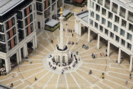 4007;Bread-St;Bread-Street;britain;City-of-London;column;columns;Corinthian-Column;EC4;england;Europe;G.B.;GB;great-britain;kingdom;london;Ludgate-Hill;lunch;lunch-time;lunchtime;office-worker;office-workers;Paternoster-Square;Paternoster-Square-Column;people;person;street-scene;street-scenes;The-City-of-London;U.K.;uk;united;United-Kingdom