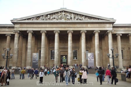 Bloomsbury;Britain;British-Museum;building;buildings;England;Europe;G.B.;GB;Great-Britain;heritage;historic;historic-building;historic-buildings;historical;historical-building;historical-buildings;history;London;museum;museums;old;pedestrians;people;person;street-scene;street-scenes;tourist;tourists;tradition;traditional;U.K.;UK;United-Kingdom