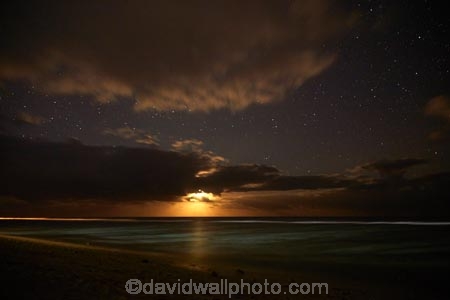 Aroa-Beach;astronomy;beach;beaches;celestial-bodies;constellation;constellations;Cook-Is;Cook-Islands;dark;Dark-cloud-constellation;Dark-cloud-constellations;dark-nebula;dark-sky;dusk;evening;interstellar-cloud;milky-way;Milky-Way-Galaxy;moon;moon-set;moon-setting;moonrise;moonset;night;night-sky;night-time;night_sky;night_time;nightsky;ocean;oceans;Pacific;Pacific-Ocean;planet;planets;Rarotonga;skies;sky;South-Pacific;space;star;star-gazing;starry;starry-night;starry-sky;stars;the-Galaxy;The-milky-way;tropical;tropical-island;tropical-islands;twilight