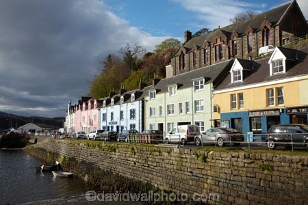 An-t_Eilean-Sgitheanach;Britain;building;buildings;dock;docks;Eilean-Cheò;G.B.;GB;Great-Britain;heritage;Highlands;historic;historic-building;historic-buildings;historical;historical-building;historical-buildings;history;Inner-Hebrides;Island-of-Skye;Isle-of-Skye;old;Pier-Hotel;Portree;Portree-Harbor;Portree-Harbour;quay;Quay-St;Quay-Street;quays;Scotland;Scottish-Highands;Seafood-Restaurant;Seafood-Restaurants;Skye;terrace-house;terrace-houses;terraced-houses;The-Lower-Deck;The-Lower-Deck-Seafood-Restaurant;tradition;traditional;U.K.;UK;United-Kingdom;waterside;wharf;wharfes;wharves
