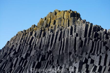 The-Herdsman;Am-Buachaille;Argyll-and-Bute;basalt-column;basalt-columns;basalt-formation;basalt-formations;basaltic-lava;Britain;columnar-basalt;columnar-jointed-basalt;extrusive-volcanic-rock;formations;G.B.;GB;geological;geology;Great-Britain;hexagonal-basalt-columns;hexagonally-jointed-basalt-columns;Highlands;Inner-Hebrides;Island-of-Mull;Island-of-Staffa;Isle-of-Mull;Isle-of-Staffa;lava-column;lava-columns;Mull;Mull-Island;National-Nature-Reserve;polygonal;Polygonal-basalt;rock;rock-column;rock-columns;rock-formation;rock-formations;rock-outcrop;rock-outcrops;rocks;Scotland;Scottish-Highlands;Stafa;Staffa;Staffa-Island;stone;U.K.;UK;United-Kingdom;volcanic-column;volcanic-columns;volcanic-formation;volcanic-formations;volcanic-rock
