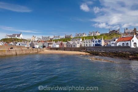 Banffshire;Britain;British-Isles;building;buildings;coast;coastal;coastline;coastlines;coasts;Findochty;Findochty-Harbor;Findochty-Harbour;Finechty;G.B.;GB;Great-Britain;harbor;harbors;harbour;harbours;heritage;historic;historic-building;historic-buildings;historical;historical-building;historical-buildings;history;Moray;Moray-Firth;old;Scotland;shore;shoreline;shorelines;shores;tradition;traditional;U.K.;UK;United-Kingdom