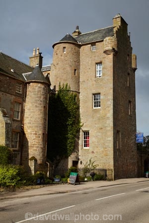ale-house;ale-houses;bar;bars;Britain;British-Isles;building;buildings;castle;Castle-St;Castle-Street;castles;circa-1500;Dornoch;Dornoch-Castle;Dornoch-Castle-Hotel;free-house;free-houses;G.B.;GB;Great-Britain;heritage;Highland;Highlands;historic;historic-building;historic-buildings;historical;historical-building;historical-buildings;history;hotel;hotels;old;place;places;pub;public-house;public-houses;pubs;saloon;saloons;Scotland;Scottish-Highlands;Sutherland;tavern;taverns;tradition;traditional;U.K.;UK;United-Kingdom