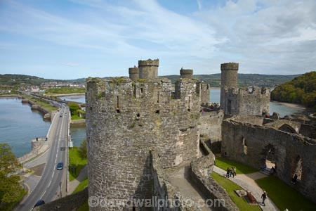 abandon;abandoned;battlement;battlements;Britain;British-Isles;building;buildings;Castell-Conwy;castellated;castellations;castle;castle-ruins;castles;circa-1287;Conway-Castle;Conwy;Conwy-Castle;crenellation;crenellations;Cymru;derelict;dereliction;deserted;desolate;desolation;fort;fortification;fortress;fortresses;G.B.;GB;Great-Britain;heritage;historic;historic-building;historic-buildings;historical;historical-building;historical-buildings;history;medieval-castle;medieval-castles;old;people;person;ruin;ruined-castle;ruins;run-down;stone-buidling;stone-buildings;tourism;tourist;tourists;tower;towers;tradition;traditional;turret;turrets;U.K.;UK;UN-world-heritage-site;UNESCO-World-Heritage-Site;United-Kingdom;united-nations-world-heritage-site;Wales;Welsh-Castle;Welsh-Castles;world-heritage;World-Heritage-Park;World-Heritage-site;World-Heritage-Sites