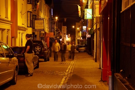 Britain;British-Isles;Caernarfon;Carnarvon;Cymru;dusk;entertainment;evening;G.B.;GB;Great-Britain;Gwynedd;narrow;narrow-lane;narrow-lanes;narrow-street;narrow-streets;night;night-life;night-time;night_life;nightlife;people;person;street;twilight;U.K.;UK;United-Kingdom;Wales