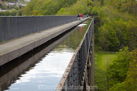 aqueduct;aqueducts;Britain;British-Isles;canal;canals;Cymru;Dee-Valley;Denbighshire;G.B.;GB;Great-Britain;heritage;historic;historic-place;historic-places;historic-site;historic-sites;historical;historical-place;historical-places;historical-site;historical-sites;history;Llangollen-Canal;Navigable-aqueduct;Navigable-aqueducts;navigable-waterway-canal;navigable-waterway-canals;old;people;person;Pontcysyllte;Pontcysyllte-Aqueduct;Thomas-Telford-designer;tourism;tourist;tourists;tradition;traditional;Traphont-Ddwr-Pontcysyllte;U.K.;UK;UN-world-heritage-site;UNESCO-World-Heritage-Site;United-Kingdom;united-nations-world-heritage-site;Wales;water-bridge;water-bridges;William-Jessop-designer;world-heritage;World-Heritage-Park;World-Heritage-site;World-Heritage-Sites;Wrexham