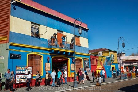 Argentina;Argentine-Republic;B.A.;BA;Boca;Buenos-Aires;corrugated-iron;corrugated-metal;corrugated-steel;La-Boca;La-Boca-Barrio;Latin-America;people;person;roofing-iron;roofing-metal;shop;shops;South-America;souvenir-shop;souvenir-shops;Sth-America;tourism;tourist;tourists;travel;zincalume