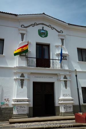 Amigos-De-La-Ciudad;Bolivia;Bolivian-Flag;building;buildings;capital;Capital-of-Bolivia;Chuqi-Yapu;Friends-of-the-City;heritage;historic;historic-building;historic-buildings;historical;historical-building;historical-buildings;history;La-Paz;Latin-America;Nuestra-SeÃ±ora-de-La-Paz;old;Plaza-Wenceslao-Monrroy;South-America;Sth-America;The-Americas;tradition;traditional