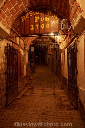 alley;alleys;alleyway;alleyways;bar;bars;Bolivia;building;buildings;cafe;cafes;capital;Capital-of-Bolivia;Chuqi-Yapu;coffee-shop;coffee-shops;dark;heritage;historic;historic-building;historic-buildings;historical;historical-building;historical-buildings;history;La-Paz;Latin-America;night;Nuestra-SeÃ±ora-de-La-Paz;old;restaurant;restaurants;South-America;Sth-America;The-Americas;tradition;traditional