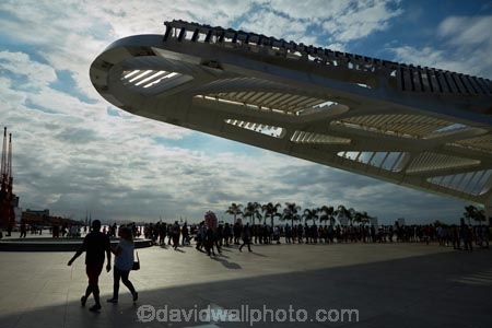 architecture;Brasil;Brazil;Brazilian;Brazilians;carioca;cariocas;Centro;crowd;Latin-America;MauÃ¡-Square;modern-architecture;Museu-do-AmanhÃ£;museum;Museum-of-Tomorrow;museums;people;person;Praca-Maua;PraÃ§a-MauÃ¡;queue;queues;Rio;Rio-de-Janeiro;science-museum;science-museums;South-America;Sth-America;tourism;travel