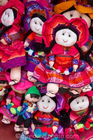 commerce;commercial;craft-market;craft-markets;Curio-and-Handcraft-Market;Curio-and-Handicraft-Market;curio-market;Curio-Markets;Cusco;Cuzco;doll;dolls;handcraft;Handcraft-Market;Handcraft-Markets;handcrafts;handicraft;Handicraft-Market;Handicraft-Markets;handicrafts;indigenous-doll;indigenous-dolls;Latin-America;market;market-place;market-stall;market-stalls;market_place;marketplace;marketplaces;markets;native-doll;native-dolls;Peru;Republic-of-Peru;retail;retailer;retailers;shop;shopping;shops;South-America;souvenir;Souvenir-Market;Souvenir-Markets;souvenirs;stall;stalls;Sth-America;tourism;tourist-market;tourist-markets