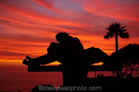 art;art-work;art-works;dusk;El-Beso;El-Beso-statue;evening;Latin-America;Lima;Love-Park;Miraflores;night;night_time;nightfall;orange;Pacific-Ocean;palm;palm-tree;palm-trees;palms;Park-del-Amor;Park-of-Love;Peru;pink;public-art;public-art-work;public-art-works;public-sculpture;public-sculptures;Republic-of-Peru;sculpture;sculptures;South-America;statue;statues;Sth-America;sunset;sunsets;The-Kiss;The-Kiss-statue;twilight;Victor-Delfin