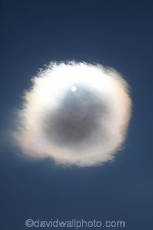 Mackenzie-Country;altocumulus-lenticularis;Canterbury;circle;circles;circular-cloud;circular-clouds;cloud;clouds;lenticular-cloud;Mackenzie-District;N.Z.;New-Zealand;NZ;S.I.;SI;skies;sky;South-Canterbury;South-Is.;South-Island;sun;weather