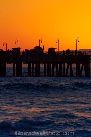 America;CA;California;dusk;evening;jetties;jetty;L.A.;LA;Los-Angeles;Los-Angeles-County;night;night_time;nightfall;Pacific;Pacific-Ocean;Pacific-Park;people;person;pier;piers;quay;quays;Santa-Monica;Santa-Monica-Pier;States;sunset;sunsets;twilight;U.S.A;United-States;United-States-of-America;USA;waterside;West-Coast;West-United-States;West-US;West-USA;Western-United-States;Western-US;Western-USA;wharf;wharfes;wharves