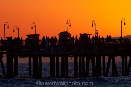 America;CA;California;dusk;evening;jetties;jetty;L.A.;LA;Los-Angeles;Los-Angeles-County;night;night_time;nightfall;Pacific;Pacific-Ocean;Pacific-Park;people;person;pier;piers;quay;quays;Santa-Monica;Santa-Monica-Pier;States;sunset;sunsets;twilight;U.S.A;United-States;United-States-of-America;USA;waterside;West-Coast;West-United-States;West-US;West-USA;Western-United-States;Western-US;Western-USA;wharf;wharfes;wharves