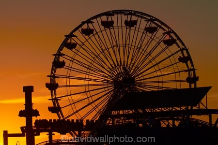 America;Amusement;amusement-park;amusement-parks;Amusements;big-wheel;big-wheels;CA;California;circle;circles;circular;dusk;entertainment;evening;Fair;Fairground;Fairs;feris-wheel;feris-wheels;ferris-wheel;ferris-wheels;fun;fun-park;fun-parks;Funfair;Funfairs;Holiday;Holidays;L.A.;LA;Los-Angeles;Los-Angeles-County;night;night_time;nightfall;Pacific-Park;Pacific-Wheel;park;parks;ride;rides;round;Santa-Monica;Santa-Monica-Pier;silhouette;silhouettes;solar_powered-Ferris-wheel;States;sunset;sunsets;the-big-wheel;theme-park;theme-parks;tourism;travel;twilight;U.S.A;United-States;United-States-of-America;USA;vacation;vacations;West-Coast;West-United-States;West-US;West-USA;Western-United-States;Western-US;Western-USA