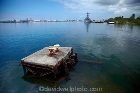 America;American;battleship;Battleship-Missouri-Memorial;battleships;Hawaii;Hawaiian-Islands;HI;Honolulu;Island-of-Oahu;memorial;memorials;Oahu;Oahu;Oahu-Island;Pacific;Pacific-National-Monument;Pearl-Harbour;people;person;ship-wreck;ship-wrecks;shipwreck;shipwrecks;State-of-Hawaii;States;tourism;tourist;tourists;U.S.A;U.S.S.-Missouri;United-States;United-States-of-America;USA;USS-Arizona-Memorial;USS-Missouri;visitor;visitors;war-ship;war-ships;warship;warships;World-War-II-Valor-in-the-Pacific-National-Monument;wreck;wrecks;WWII