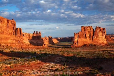 America;American-Southwest;Arches-N.P.;Arches-National-Park;Arches-NP;Entrada-Sandstone;geological;geology;La-Sal-Mountains-lookout;La-Sal-Mountains-viewpoint;lookout;lookouts;Moab;national-park;national-parks;natural-geological-formation;natural-geological-formations;Navajo-Sandstone;Organ-rock-formation;overlook;rock;rock-formation;rock-formations;rocks;Sandstone;South-west-United-States;South-west-US;South-west-USA;South-western-United-States;South-western-US;South-western-USA;Southwest-United-States;Southwest-US;Southwest-USA;Southwestern-United-States;Southwestern-US;Southwestern-USA;States;stone;The-Organ;The-Organ-rock-formation;the-Southwest;The-Three-Gossips;The-Three-Gossips-rock-formation;The-Three-Gossips-rock-formations;U.S.A;United-States;United-States-of-America;unusual-natural-feature;unusual-natural-features;unusual-natural-formation;unusual-natural-formations;US-National-Park;US-National-Parks;USA;UT;Utah;view;viewpoint;viewpoints;views;wilderness;wilderness-area;wilderness-areas